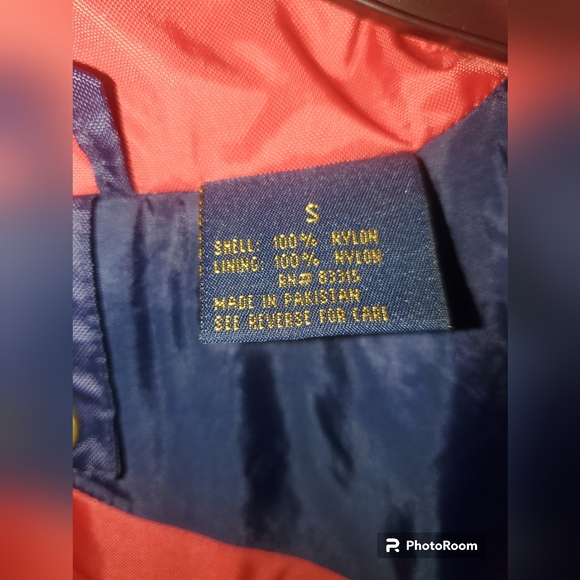 Used Mens St. Andrew's nylon golf jacket. Size small - Picture 6 of 6